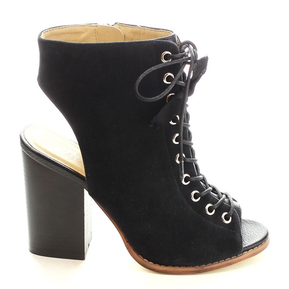 Nelly Lace-Up Heeled Sandals - Picture 12 of 15